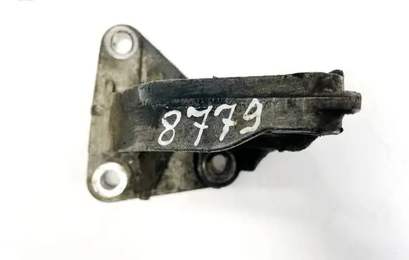 Volkswagen Golf V Engine mounting bracket
