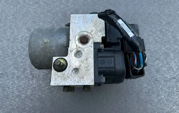 Nissan King Cab, Navara ABS Pump 47660VK310