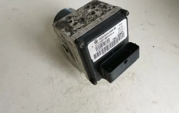 Volkswagen PASSAT B6 ABS Pump 3C0614095M