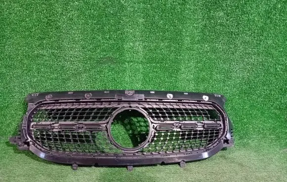 Mercedes-Benz GLA H247 Front bumper upper radiator grill A2478883800