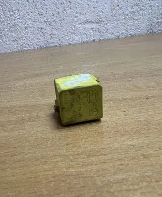 Mercedes-Benz Sprinter W906 Other relay 4RD00779400 D9912