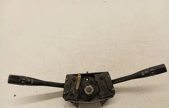 Wiper turn signal indicator stalk/switch