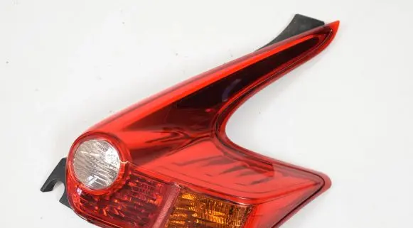 Nissan Juke I F15 Rear/tail lights