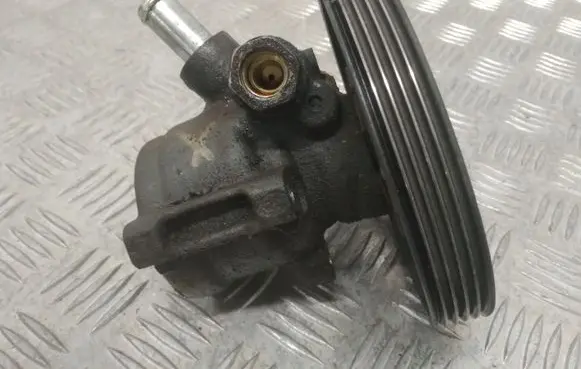 Citroen Xsara Power steering pump 9151249180 7847017
