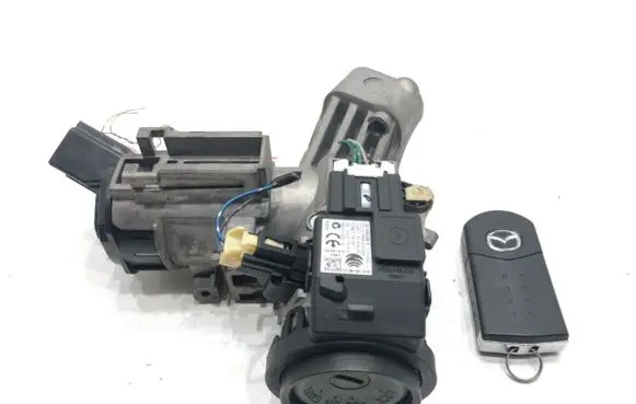 Mazda 2 Ignition lock D01H66938B