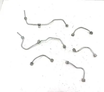Mitsubishi Outlander Fuel injector supply line/pipe 