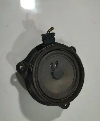 Audi A6 S6 C6 4F Front door speaker 