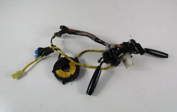 Mazda 323 Wiper turn signal indicator stalk/switch ZU1R735160