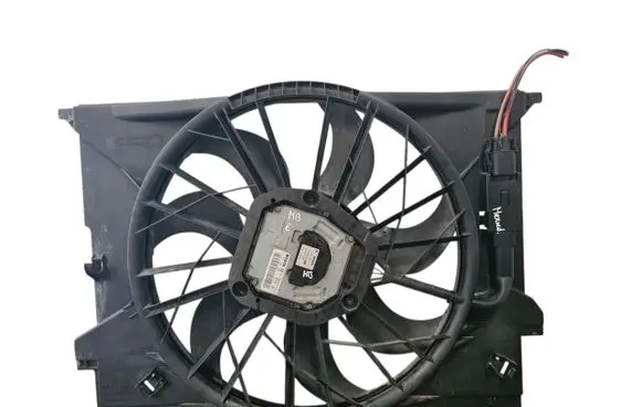 Mercedes-Benz E W211 Electric radiator cooling fan A2115000593 A2115050055 0130706802