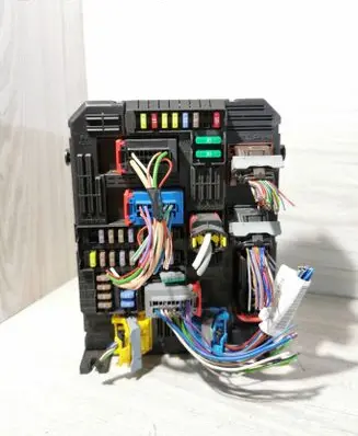 Citroen C3 Comfort/convenience module 9819851280 1951842765 28550129