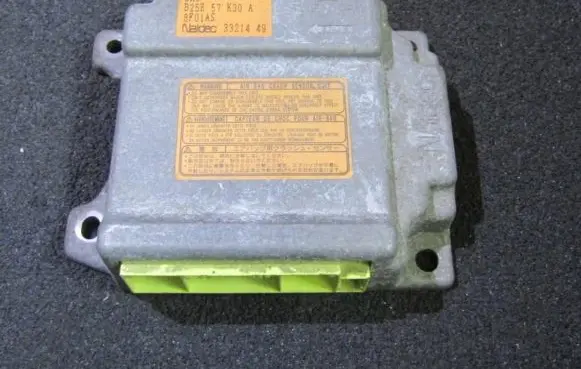 Mazda 323 F Airbag control unit/module b25e57k30b 3321449