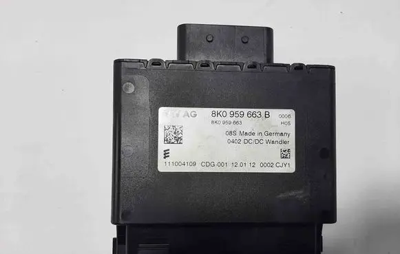 Audi A5 8T 8F Voltage converter/converter module 8K0959663 8K0959663B