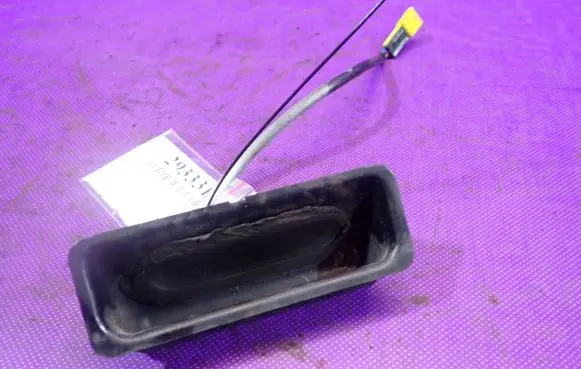 BMW 5 E39 Tailgate/boot open switch button 