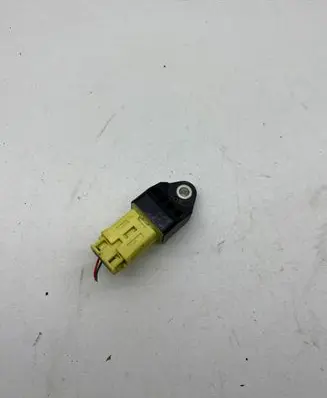 Toyota RAV 4 (XA30) Airbag deployment crash/impact sensor 8983133020