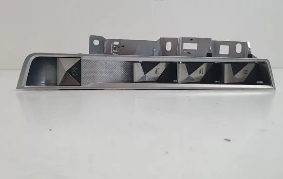 Citroen C4 Grand Picasso Central console control unit 9829591277