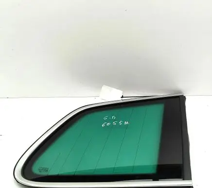 Volkswagen Touareg II Rear side window 7P6845298