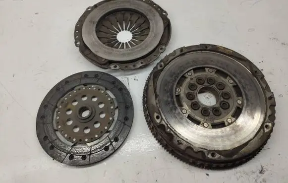 Volvo S40, V40 Clutch set kit 9480661