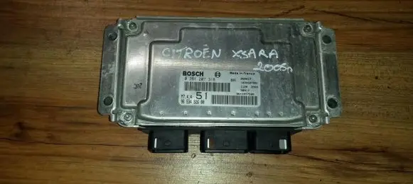 Citroen Xsara Picasso Engine control unit/module 9653492680 0261207318