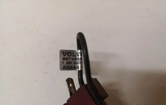Volvo V50 Aerial antenna amplifier 8673656 13002300