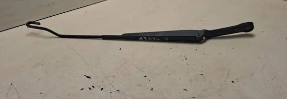 Audi A3 S3 8L Front wiper blade arm 183323