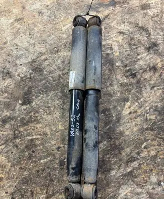 Toyota Hilux (AN10, AN20, AN30) Rear shock absorber/damper