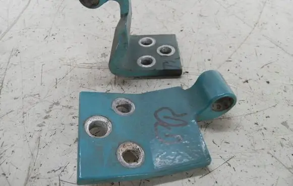 Mercedes-Benz Vito Viano W638 Front door hinge set 
