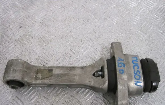 Hyundai H-1, Starex, Satellite Gearbox mounting bracket 21950D3100