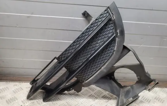 Porsche Cayenne (92A) Front fog light trim/grill 7P5807681