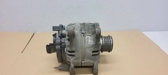 Volkswagen Transporter - Caravelle T5 Generator/alternator 038903024 0124515121