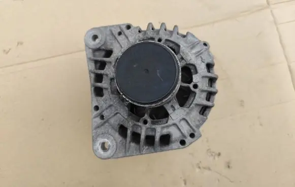 Skoda Fabia Mk1 (6Y) Generator/alternator P0425743