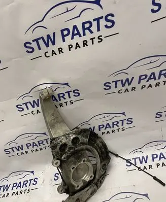 BMW 5 F10 F11 Front wheel hub 14018510
