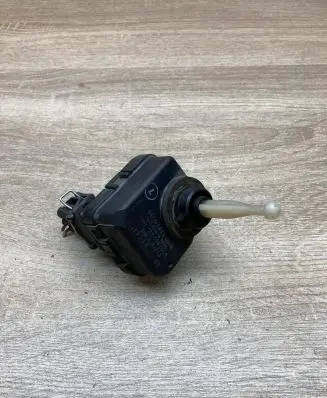 Audi A4 S4 B5 8D Headlight level adjustment motor 4D0941295 0307852315