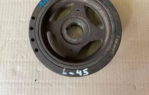 Nissan Qashqai+2 Crankshaft pulley MR20