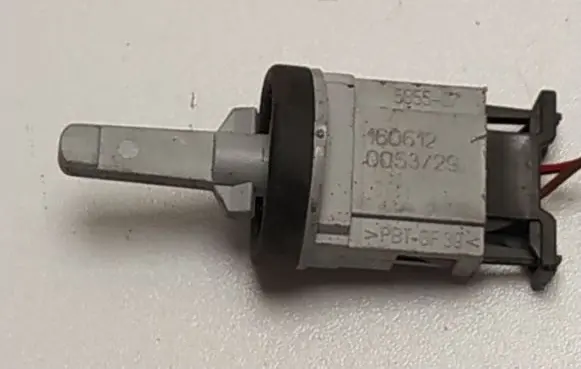 Volkswagen Golf VI Interior temperature sensor 1K0907543G