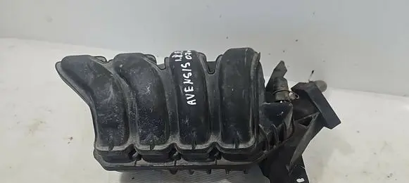 Toyota Avensis T250 Intake manifold 2900311749