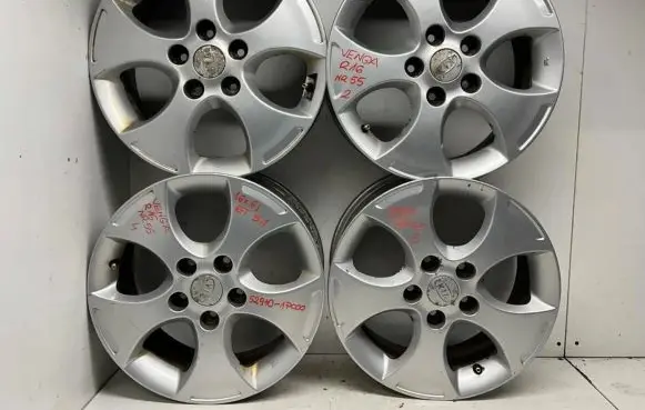 R16 alloy rim