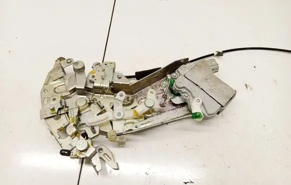 Nissan e-NV200 Rear door lock 