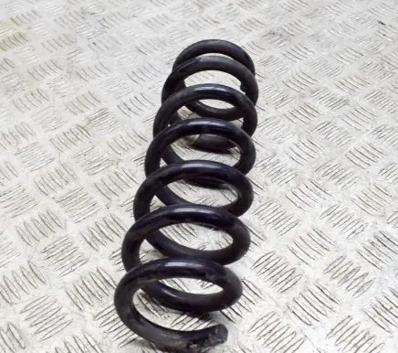 BMW 3 G20 G21 Rear coil spring 6889979