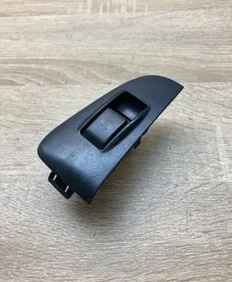 Toyota Avensis T250 Electric window control switch 7427105020