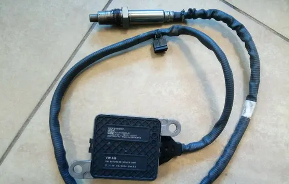 Volkswagen Arteon Lambda probe sensor 04L907805ER NE68759