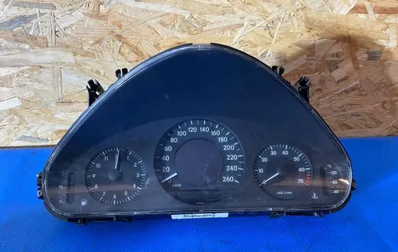 Mercedes-Benz E W211 Speedometer (instrument cluster) A2115409947 110080330001