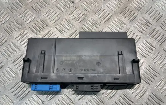 BMW 3 E90 E91 Comfort/convenience module 9227184