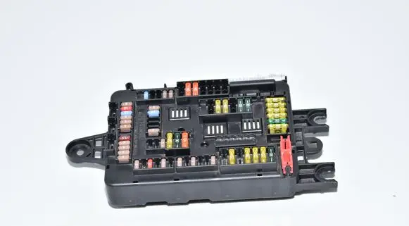 BMW 4 F32 F33 Fuse module 9337880