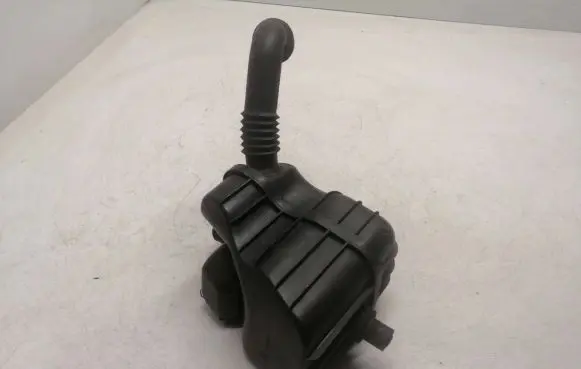 Intake resonator