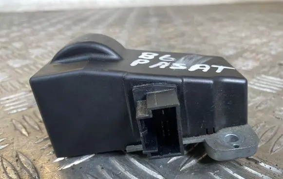Volkswagen PASSAT B6 Steering wheel lock 3C0905861J 33570104 11701506062905