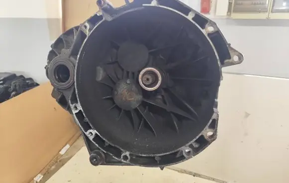 Ford Transit Manual 6 speed gearbox 8C1R7002DG 110532 A118051011