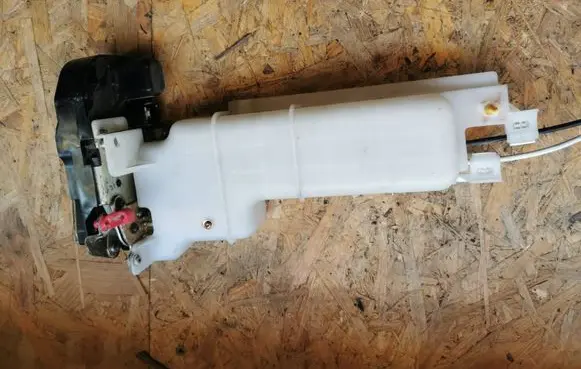 Chrysler Pacifica Rear door lock