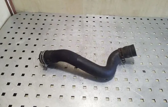 Peugeot 3008 I Engine coolant pipe/hose 9681777880