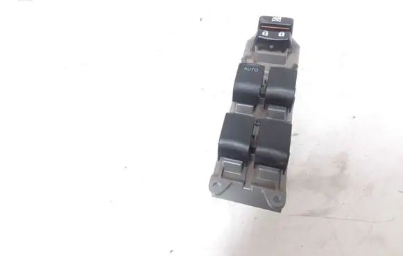 Toyota RAV 4 (XA40) Electric window control switch 0760Z39
