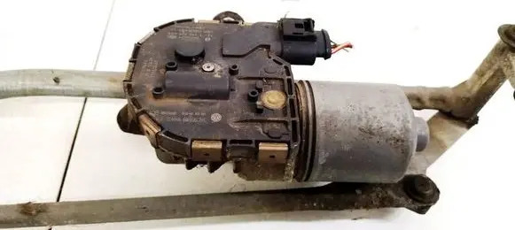 Volkswagen PASSAT B7 Wiper motor 3AC955119
